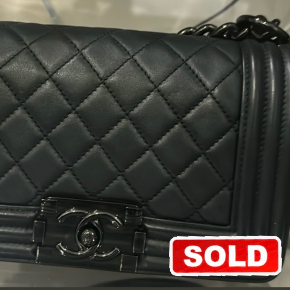 CHANEL Boy Small Black Calfskin Black Hardware - Picture 1 of 11